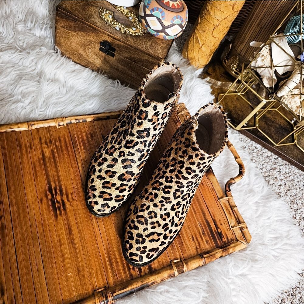 Vionic Leopard Print Ankle Boots - Picture 10 of 14